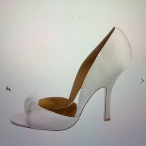 Badgley Mischka White Peep-Toe Heels